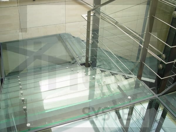 schody podłogi szklane